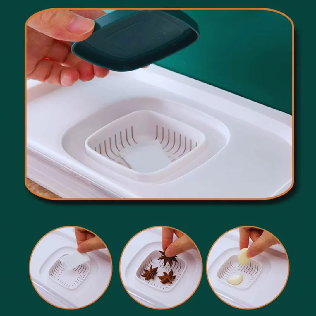 FutterSmart – Food Storage Container with Lid & Portioning Aid
