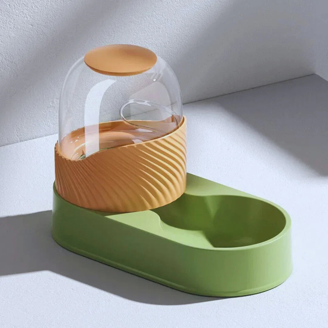 DesignFeedingStation – Feeding Station with Glass Dome & Non-Slip Base