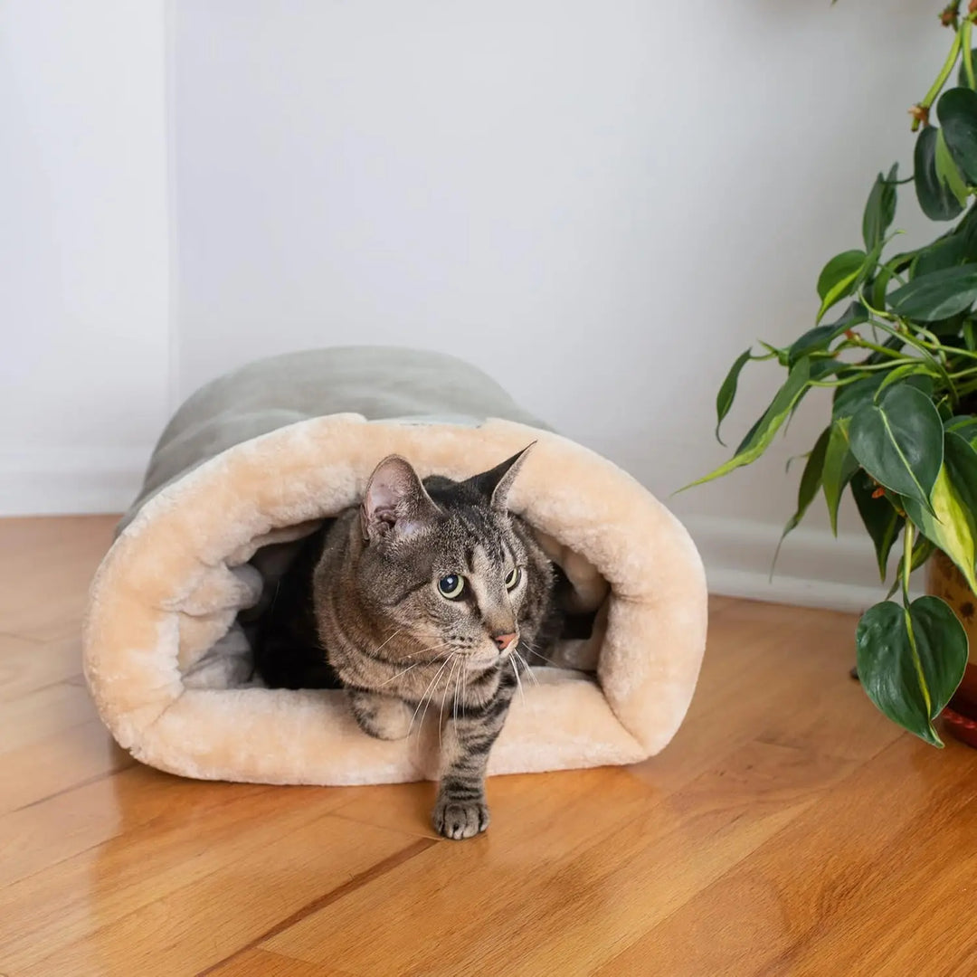 CozyNest Semi-Enclosed Winter Cat Sleeping Bag