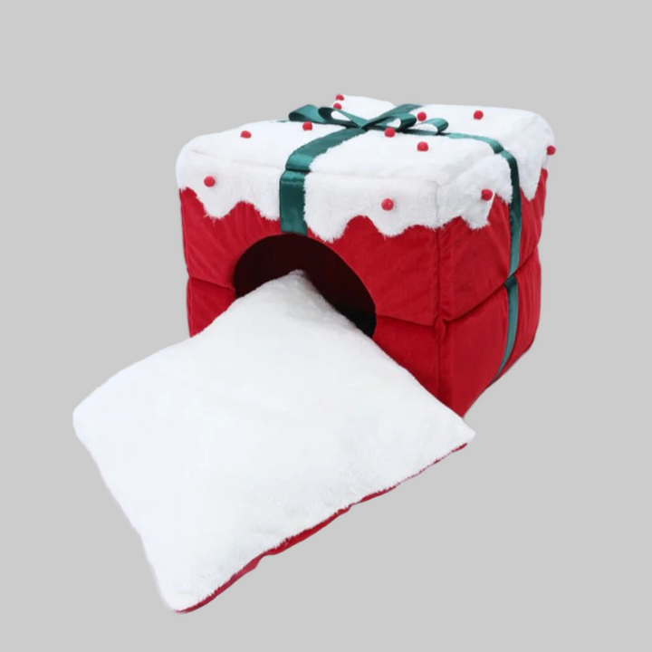 Semi-Enclosed Christmas-Themed Dog & Cat Bed