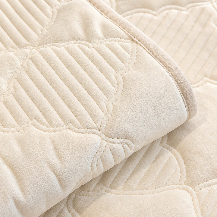 Quilted Sofa Cover | Soft Plush Velvet | Non-Slip, Machine-Washable Sofa Protector