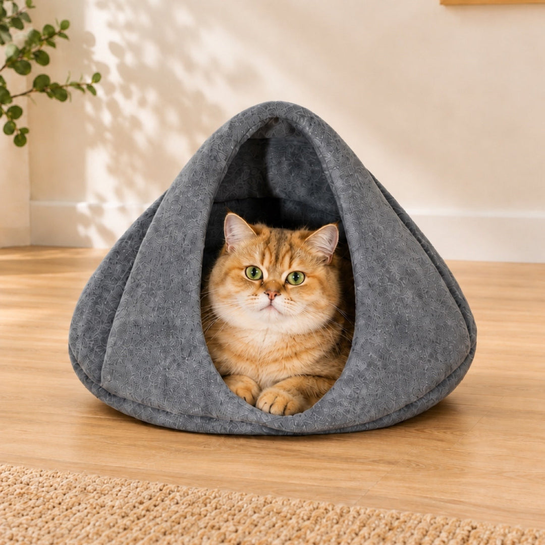 Cosy Cat Cave Bed | Soft Fleece Lining | Indoor Hideaway for All Seasons
